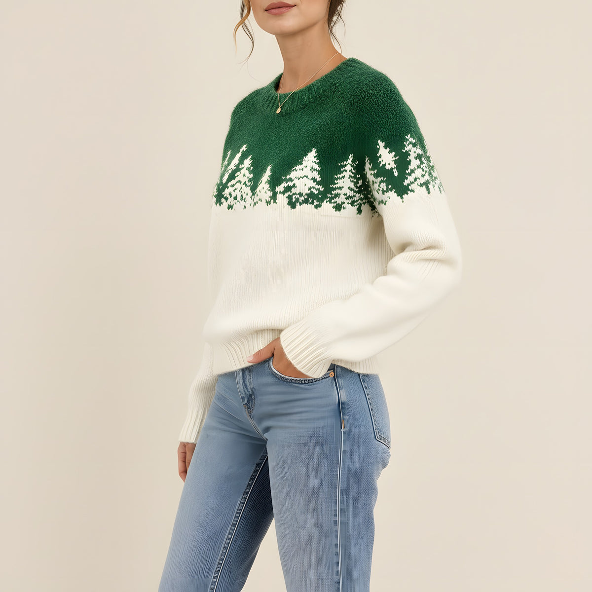 Leonie – Weihnachtspullover Damen mit Tannen-Jacquard (3) – Bellemina Zürich