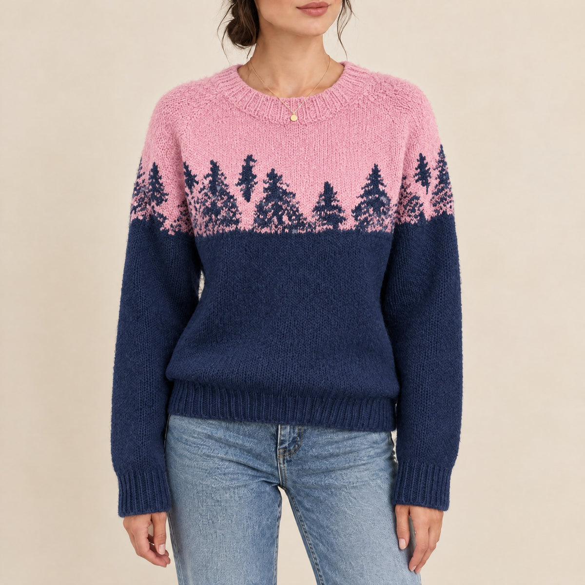 Leonie – Weihnachtspullover Damen mit Tannen-Jacquard (6) – Bellemina Zürich